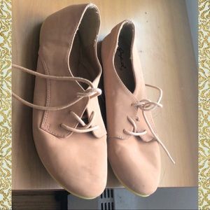 Beige taupe oxfords